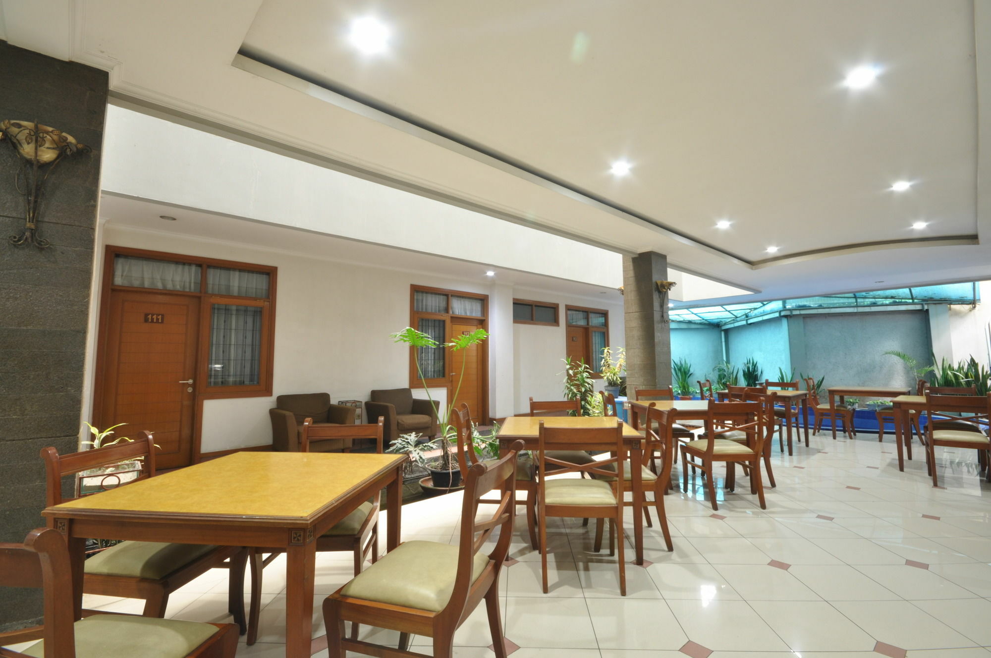 Caryota Hotel Bandung Esterno foto